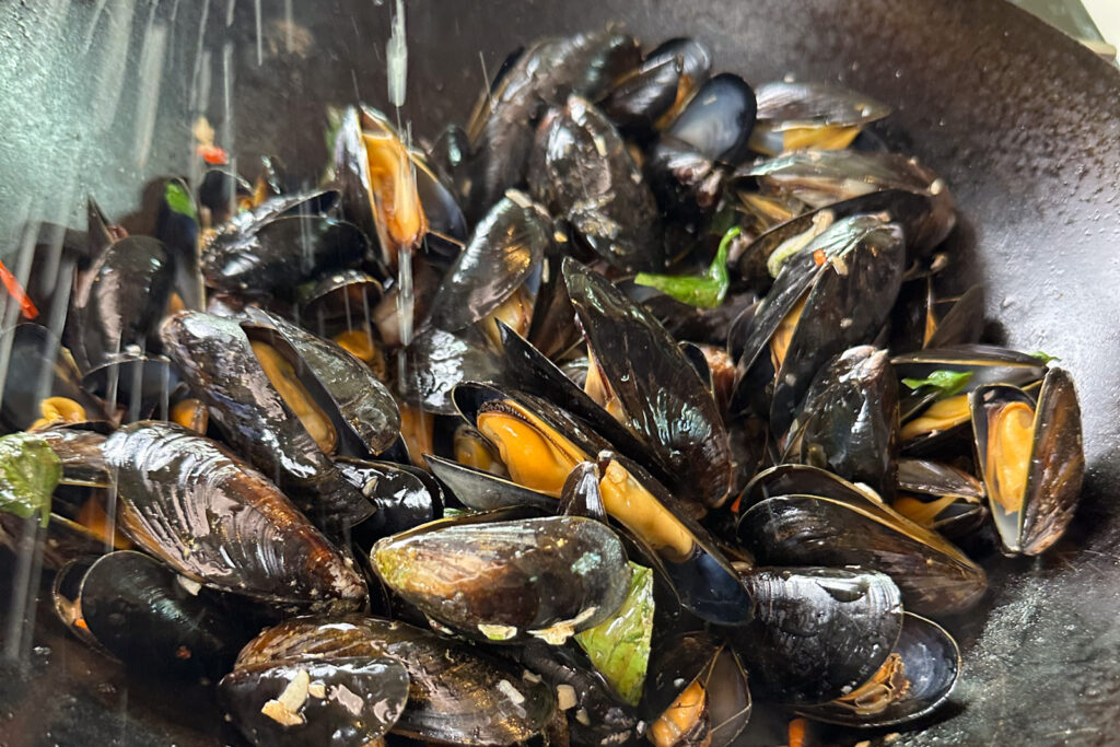 Blåskjell thaibasilikum – blåskjell wokkes