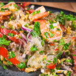 Yam woon sen med scampi og glassnudler