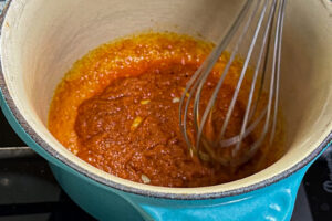 Sataysaus starter med currypaste