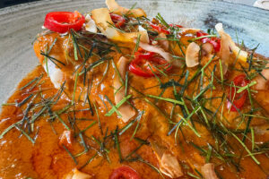 Choo chee pla - Fisk i r&oslash;d curry, ferdig