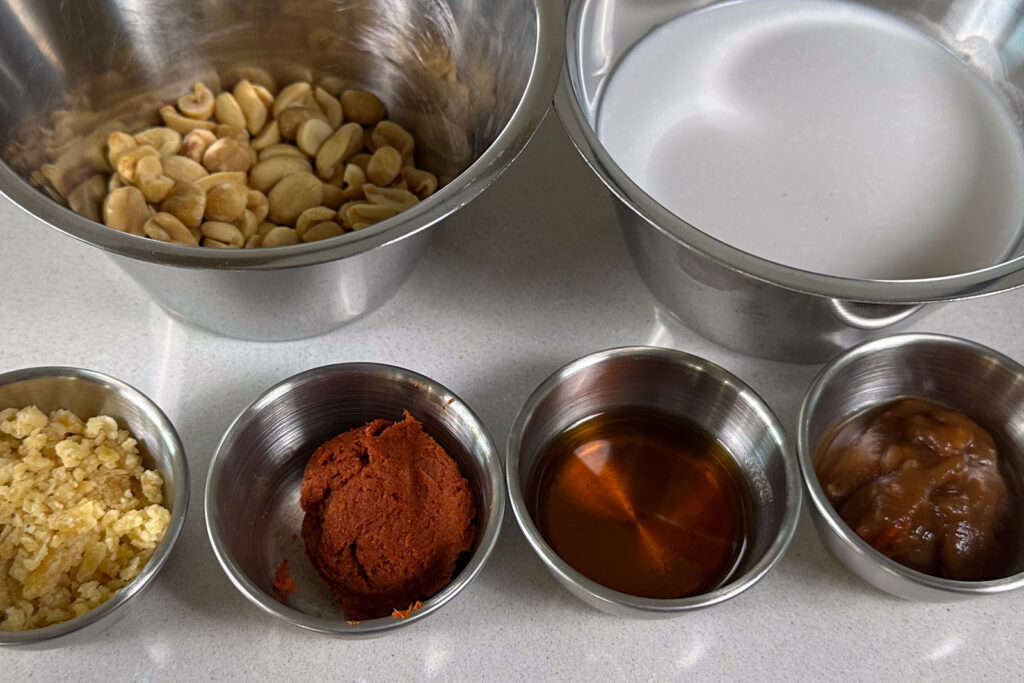 Sataysaus - ingredienser