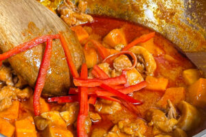 R&oslash;d paprika tilsatt curryen