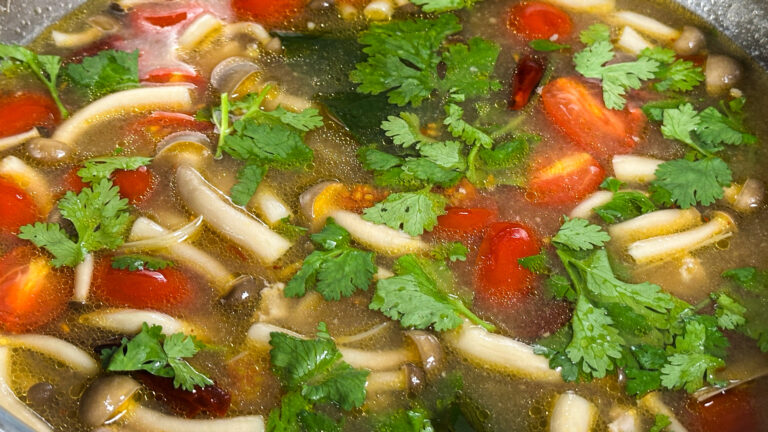 Tom yum gai – ferdig