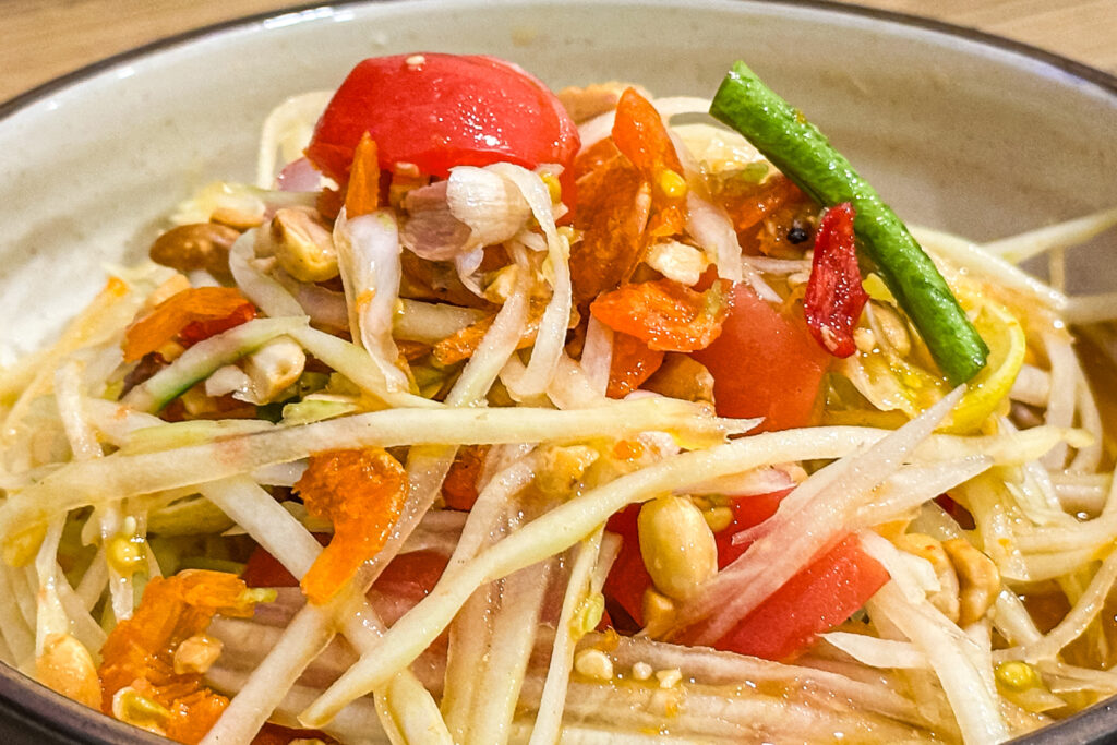 Som tam thai – ferdig rett