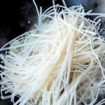 Pad Thai – nudler legges i wok