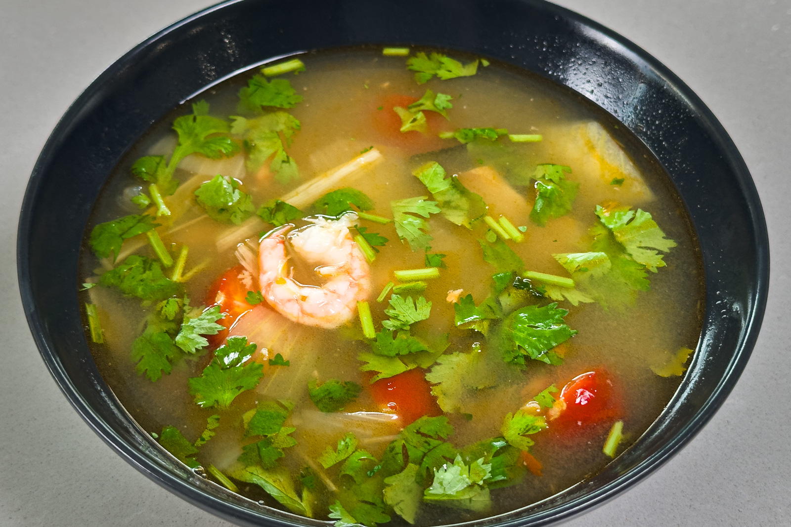 Tom yum goong - ferdig i bolle