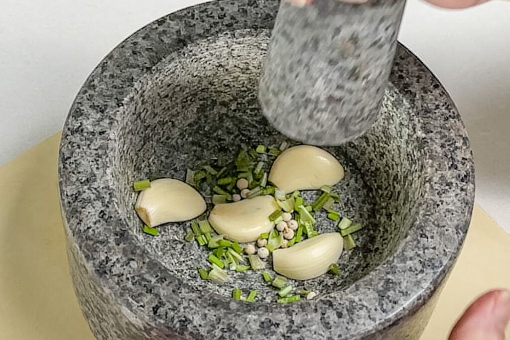 glaserte kyllingvinger - aromater i morter