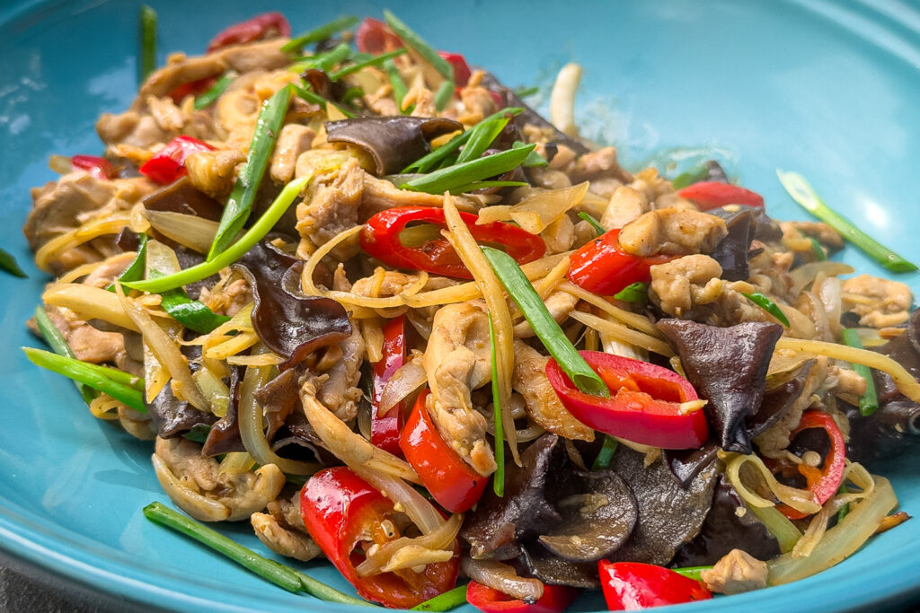 Gai Pad Khing