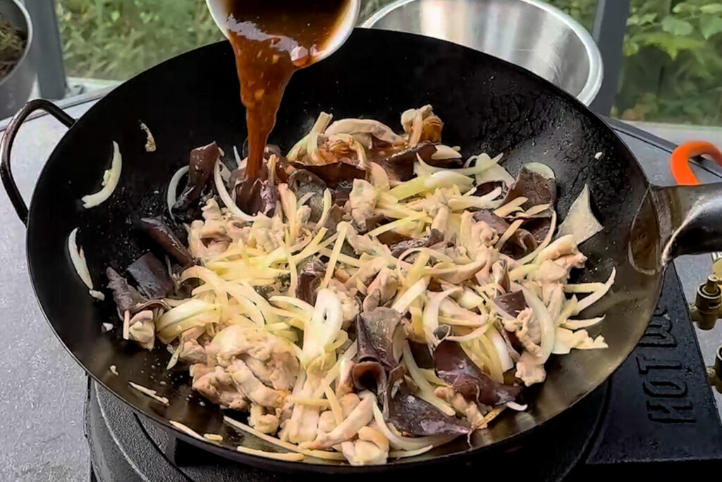 Gai Pad Khing